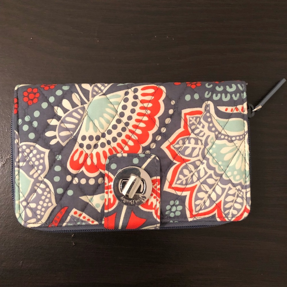 Turnlock Wallet